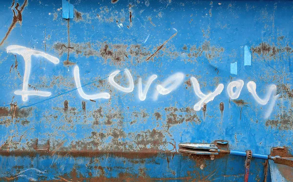 White Love You Sign Spray Painted Blue Dumpster Exterior — Stock Photo, Image