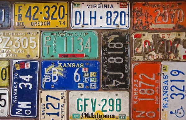 Rusty retro license plates — Stock Photo, Image