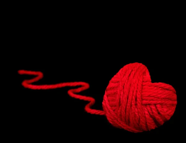 Red heart ball of yarn — Stock Photo, Image
