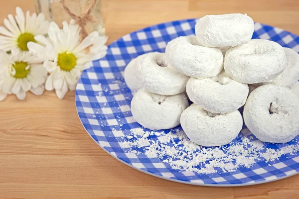 Donuts de açúcar em pó — Fotografia de Stock