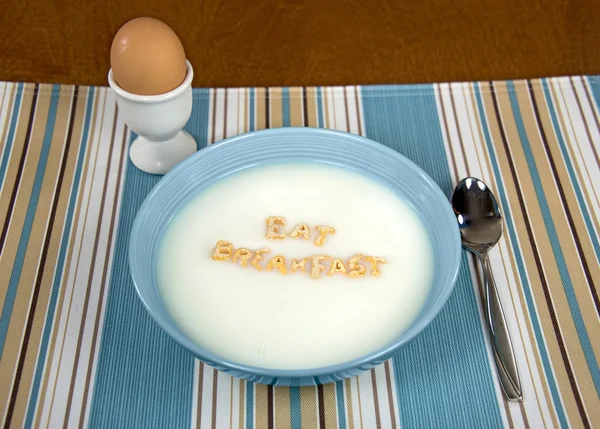 Breakfast cereal message in bowl — Stock Photo, Image