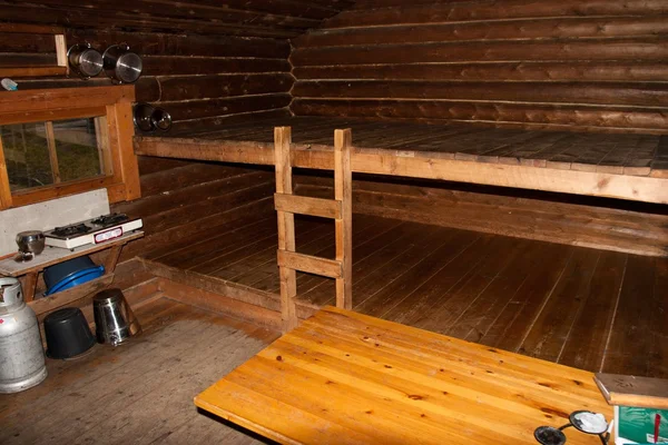 Interior de Log Cabin em Taiga Forest — Fotografia de Stock