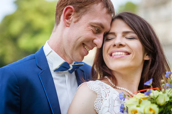 Beautiful wedding couple — Stock Photo, Image