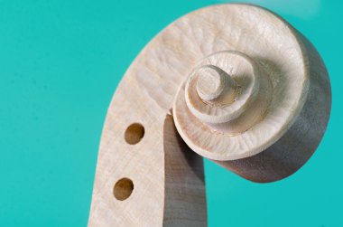 Keman ve ahşap doku başkanı