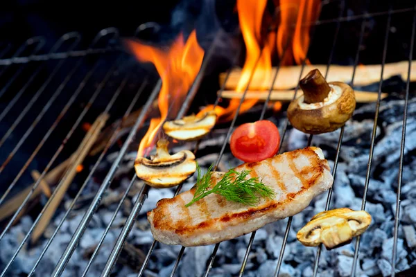 Stake grill and tomatoe — Stock Photo, Image