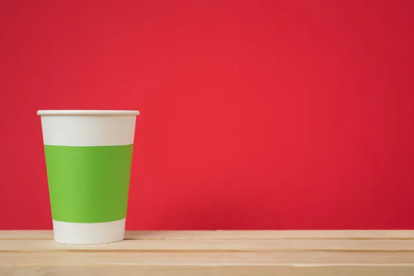 Recycler la tasse en papier — Photo