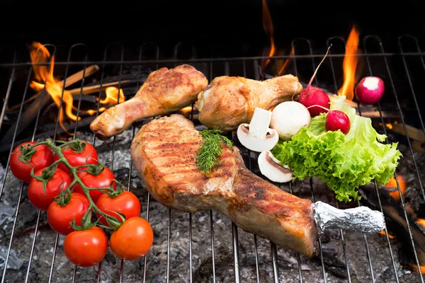 Assorted grilled meat — Stock Photo, Image