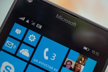 telefon ile ortam simgesi ekranda