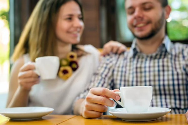 Zwei Personen im Café — Stockfoto