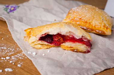 Berry doldurma ile puf