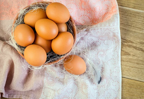 Brown eggs in plate — Stock Photo, Image