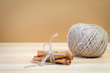 Bir demet tarçın çubuğu