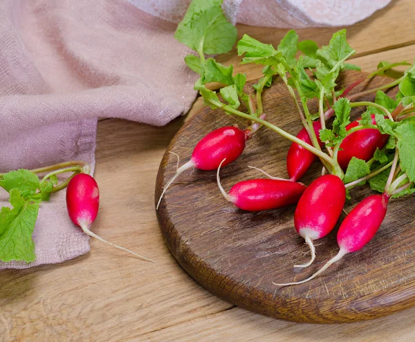 Rábano fresco con verduras — Foto de Stock