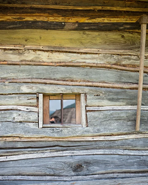 Parede velha casa de madeira — Fotografia de Stock