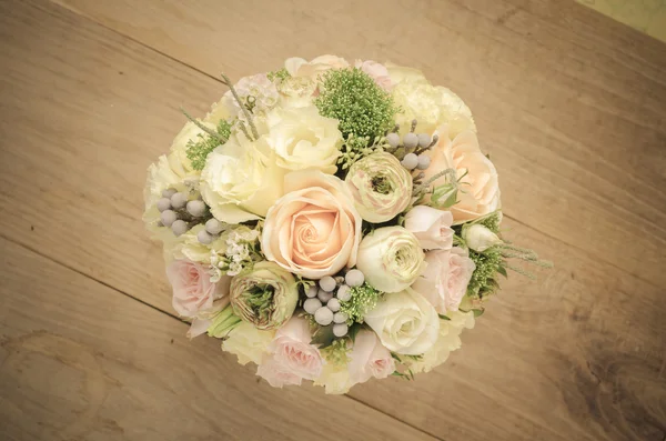Brudbukett med blommor — Stockfoto