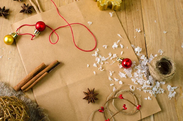 Kerstdecoratie met specerijen board — Stockfoto