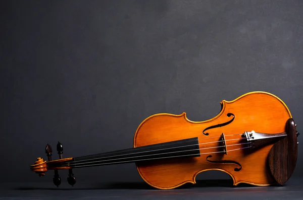 Violin on black background — Stock Photo, Image