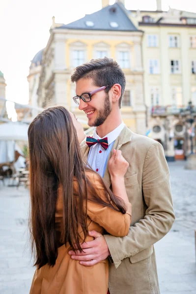 Couple in old city — Stock Photo, Image