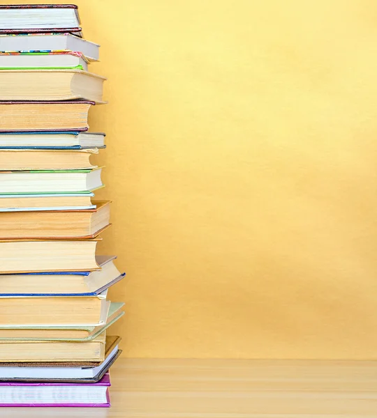 Stack book on wood desk — Stock Photo, Image