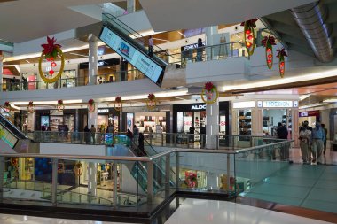 Kolkata, Hindistan, 12 Şubat 2021 Güney alışveriş merkezi, Kolkata, Batı Bengal, Hindistan 'da mağazalar yeniden açıldı.