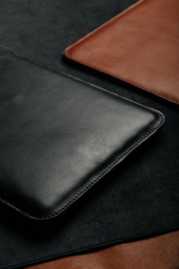 Deri çanta oluşturma süreci