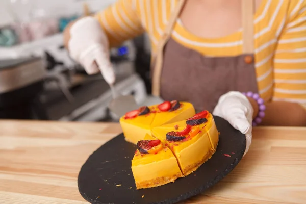 Cropped Close Delicious Raw Vegan Mango Cake Hands Female Waiter — Stock Photo, Image