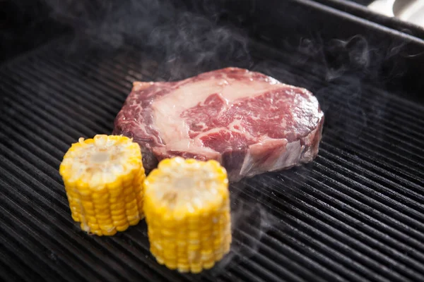 Raw Marbled Beef Steak Grill Sweet Corn — Stock Photo, Image
