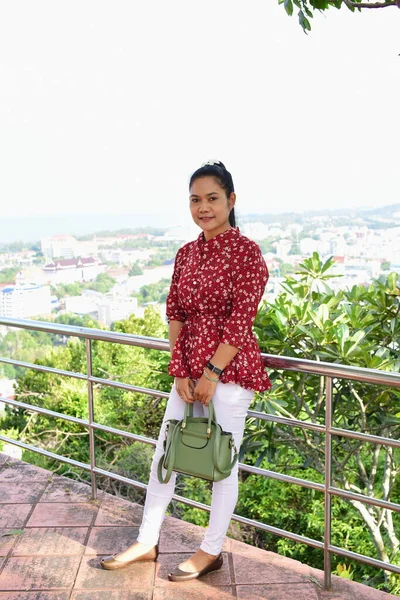 Asian Woman Buddhist Temple — Stock Photo, Image