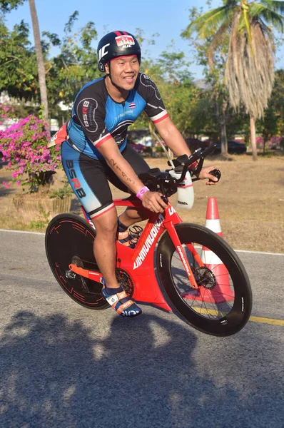 Ciclistas Amadores Pista Lisa Estão Competindo Show Bangsaphan Trilon Março — Fotografia de Stock