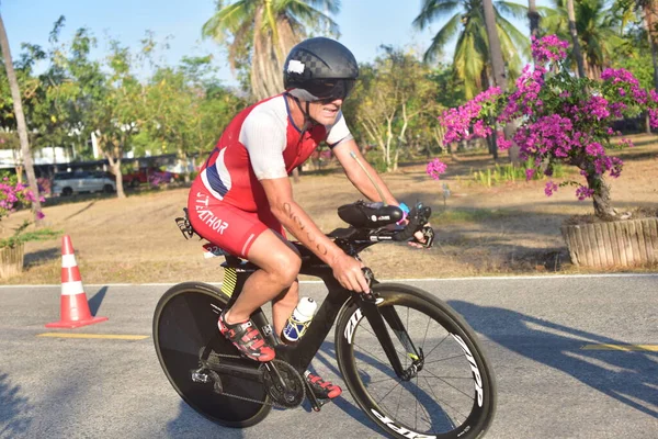 Les Cyclistes Amateurs Piste Lisse Sont Compétition Dans Spectacle Bangsaphan — Photo