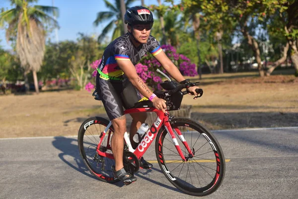 Amatör Düz Pist Bisikletçileri Gösteride Yarışıyor Bangsaphan Trilon Mart 2020 — Stok fotoğraf