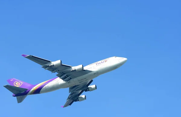 Bangkok Thailand Outubro 2018 Voos Thai Airways Atracados Aeroporto Suvarnabhumi — Fotografia de Stock