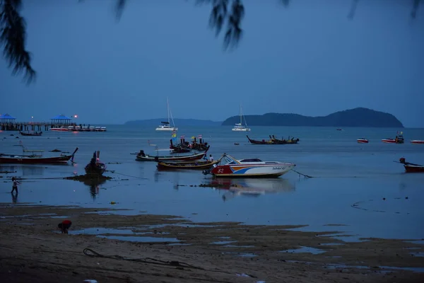 Barche Pesca Sulla Spiaggia Notte — Foto Stock