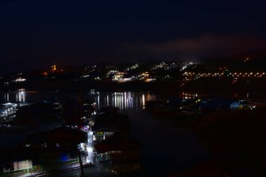 Tayland 'da gece şehir manzarası
