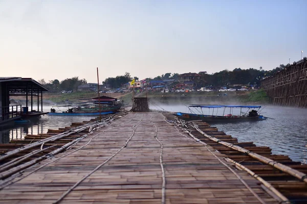 Muelle Madera Sobre Río Tailandia — Foto de Stock