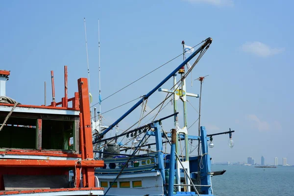 Hafen Mit Booten Asiatischer Stadt — Stockfoto