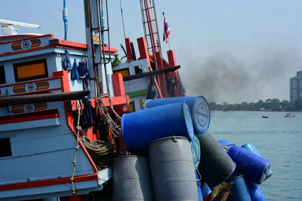 Hafen Mit Booten Asiatischer Stadt — Stockfoto