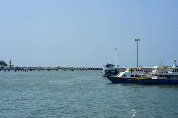 Baie Mer Avec Nombreux Bateaux Dans Ville Pattaya Thaïlande — Photo