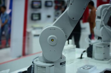 Yeni Makine Üreticileri İthalatçıları Ağır Sanayi Booth Endüstrisine Katılın