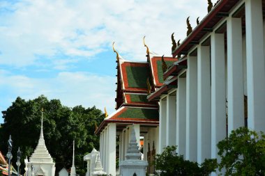 Tayland 'daki Thai tapınağı ve Buda heykeli