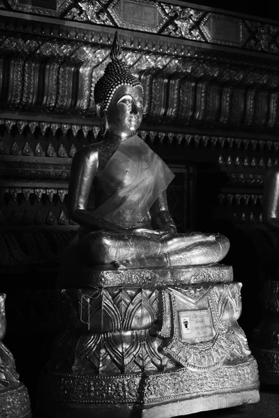 Estátua Buddha Templo Budista Tailândia — Fotografia de Stock