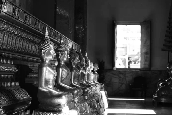 Temple Bouddhiste Dans Ville Thaïlande — Photo