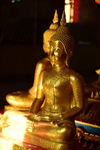 Χρυσό Άγαλμα Του Βούδα Στο Wat Pho Μπανγκόκ Ταϊλάνδη — Φωτογραφία Αρχείου