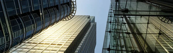 Modern City Skyscrapers Bright Sunlight Reflections — Stock Photo, Image