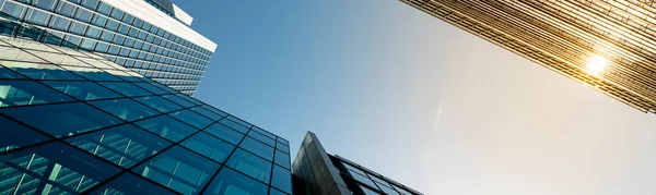 Modern City Skyscrapers Bright Sunlight Reflections — Stock Photo, Image