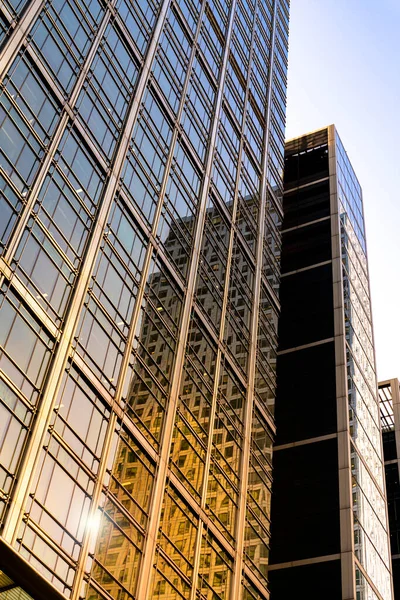 Modern City Sky Scrapers Glass Fronts Clear Day Sunset London — Fotografia de Stock