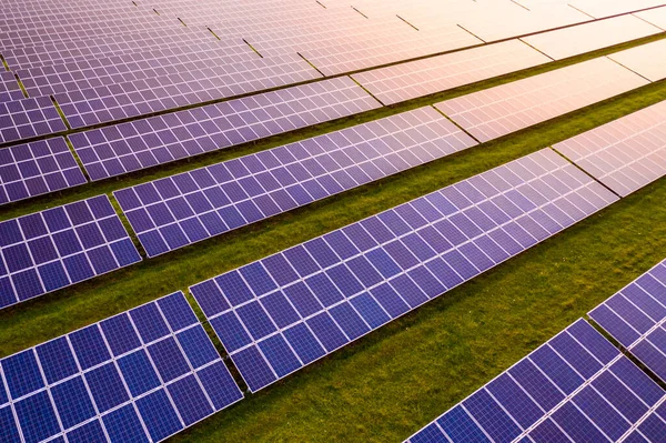 Aerial View Looking Commercial Solar Panels Sunrise English Countryside — Stock fotografie