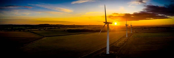 Commercial Wind Turbines Sunrise Clear Day — Foto Stock