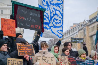 Kyiv, Ukrayna - 25 Ocak 2026: Ukrayna halkı Kyiv 'de gösteri yapıyor, özgürlük talep ediyor ve Azov savaş esirlerine yönelik işkenceye karşı konuşuyorlar