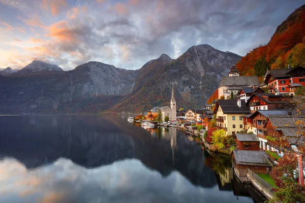 Hallstatt Oostenrijk Stadslandschap Beeld Van Iconisch Alpendorp Hallstatt Bij Dramatische — Stockfoto